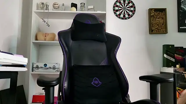 aaron nvk online show from 03-21-26, 06:33