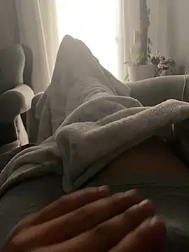 Snapshot of Galal_22 chatting on 04-15-26, 03:35 Galal 22 online show from 04-15-26, 03:35