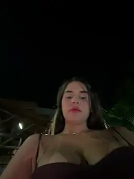 BellaLeclair online show from 04-12-26, 12:37