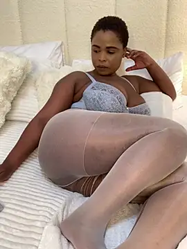 Snapshot of jayjayja19 chatting on 07-18-26, 04:00 jayjayja19 online show from 07-18-26, 04:00