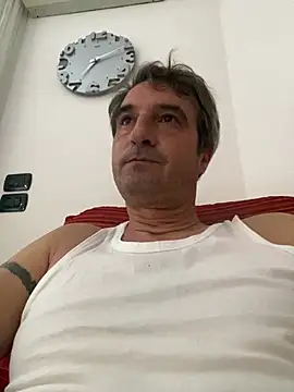 Snapshot of sasatimido chatting on 07-10-26, 05:12 sasatimido online show from 07-10-26, 05:12