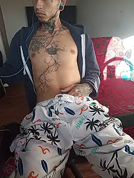 Snapshot of Tattoboy19cm chatting on 04-30-26, 12:11 Tattoboy19cm online show from 04-30-26, 12:11