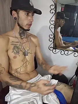 Snapshot of Tattoboy19cm chatting on 05-19-26, 10:38 Tattoboy19cm online show from 05-19-26, 10:38