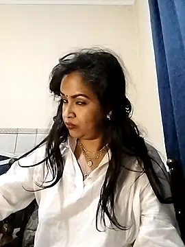 cute indianxo online show from 02-28-26, 03:18