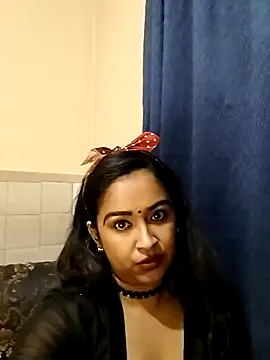 cute indianxo online show from 03-26-26, 05:29