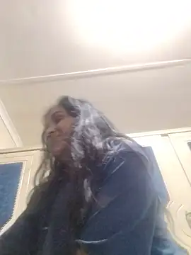 cute indianxo online show from 05-16-26, 06:07