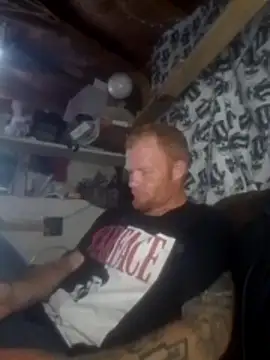 Snapshot of ed31devall chatting on 03-24-26, 01:10 ed31devall online show from 03-24-26, 01:10