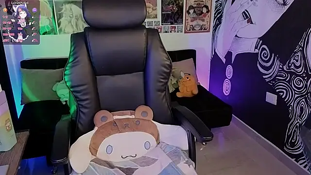 Yuhwan  online show from 11-28-25, 06:10