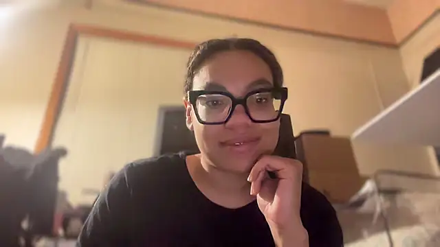 Snapshot of zahrabliss chatting on 05-08-26, 12:49 zahrabliss online show from 05-08-26, 12:49
