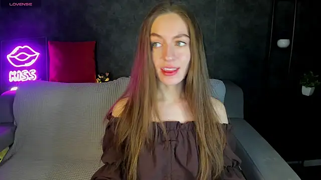 Snapshot of Agnes_Wells chatting on 04-04-26, 01:04 Agnes Wells online show from 04-04-26, 01:04