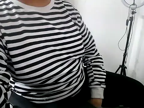 Roshi Love online show from 02-15-26, 04:47