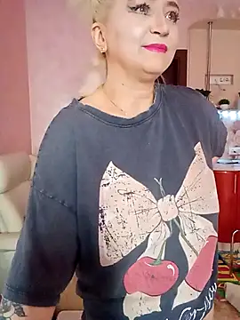 SquirtMilf00 online show from 03-11-26, 04:18