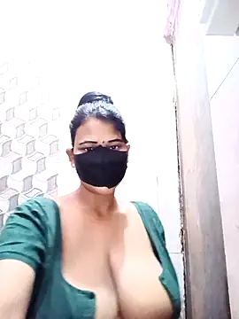 Snapshot of varnika chatting on 04-12-26, 08:19 varnika online show from 04-12-26, 08:19
