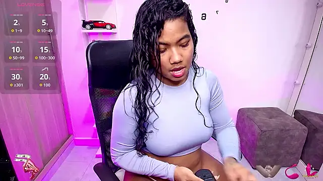 sharlottxl online show from 03-07-26, 01:57