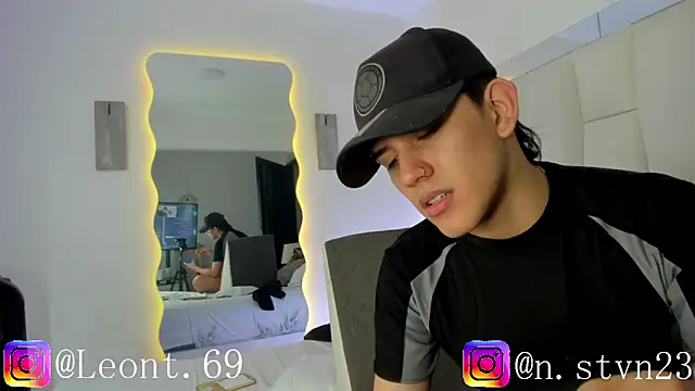 LoganTwink18 online show from 04-07-26, 01:33