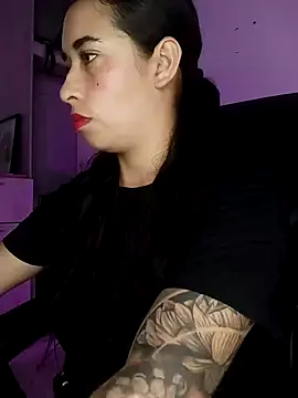 Valenn fernandez online show from 06-26-26, 10:03