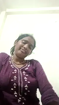 Snapshot of Guriya0076 chatting on 06-04-26, 01:17 Guriya0076 online show from 06-04-26, 01:17