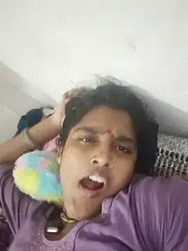 Guriya0076 online show from 07-11-26, 04:32