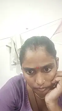 Guriya0076 online show from 07-19-26, 12:42