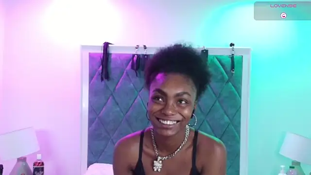 Snapshot of Asha_zuri_and_adam chatting on 04-10-26, 12:32 Asha zuri and adam online show from 04-10-26, 12:32