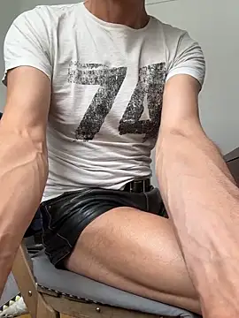 SexyLeon8 online show from 06-09-26, 01:56