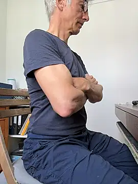 SexyLeon8 online show from 06-17-26, 06:49