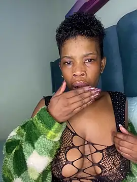 Caramel Mellow online show from 12-21-25, 01:35