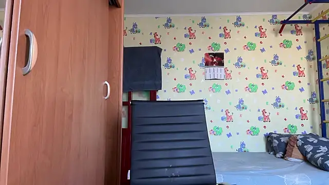 Snapshot of chiraq1945 chatting on 03-11-26, 07:25 chiraq1945 online show from 03-11-26, 07:25