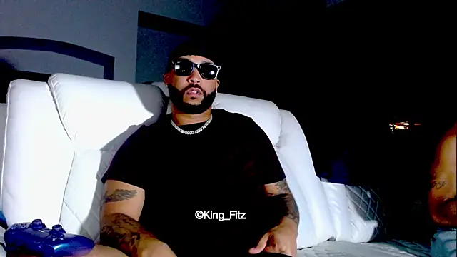 KING FITZ online show from 04-28-26, 01:15