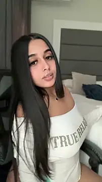 LilMisIndianx online show from 05-07-26, 12:54