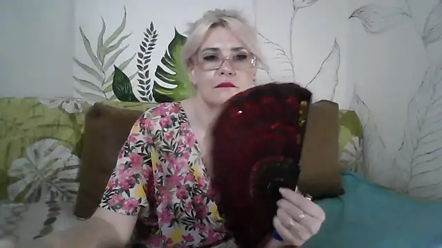 Snapshot of Catty_Lady chatting on 07-04-26, 08:26 Catty Lady online show from 07-04-26, 08:26