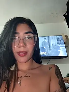 Snapshot of ElaRose_12 chatting on 04-20-26, 08:21 ElaRose 12 online show from 04-20-26, 08:21