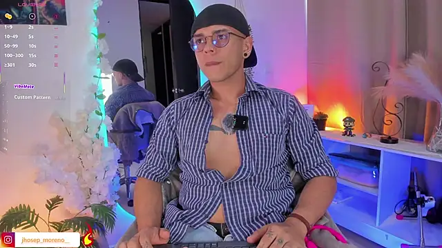 jhosepMoreno online show from 05-25-26, 08:04