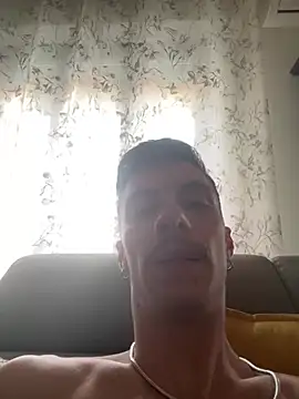 Lucamilano1991 online show from 04-05-26, 05:10