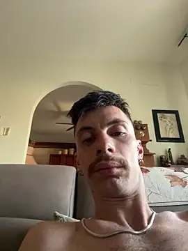 Lucamilano1991 online show from 04-18-26, 04:33