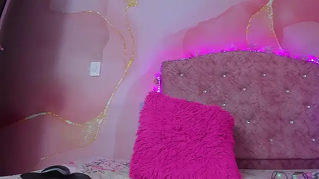 violet taylor  online show from 02-21-26, 02:34