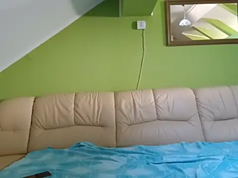 milf44milf online show from 05-27-26, 06:10