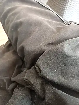 SlipperyEssay online show from 03-31-26, 01:33