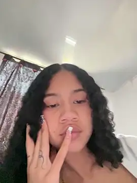 jadee8 online show from 04-20-26, 08:54