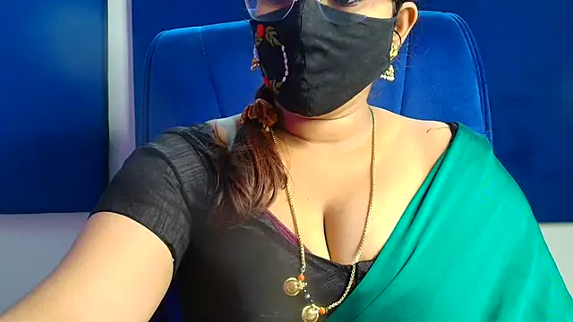 Snapshot of Anjalistar chatting on 07-06-26, 03:47 Anjalistar online show from 07-06-26, 03:47