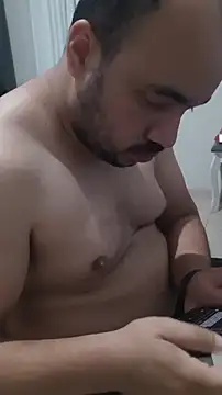 Urso Nerd online show from 10-19-25, 02:40