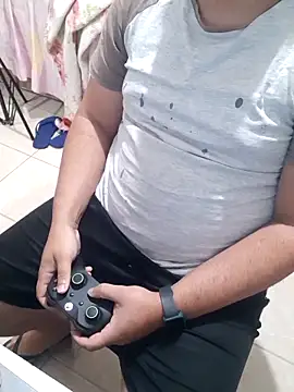 Urso Nerd online show from 12-19-25, 12:17