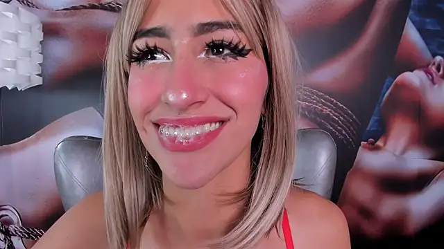 Snapshot of miss___taylor chatting on 03-16-26, 02:17 miss taylor online show from 03-16-26, 02:17