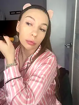 Snapshot of AlysonHuxley_ chatting on 09-19-25, 09:15 AlysonHuxley online show from 09-19-25, 09:15