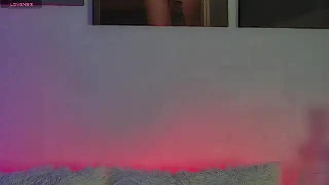 Snapshot of AlysonHuxley_ chatting on 01-10-26, 05:48 AlysonHuxley online show from 01-10-26, 05:48