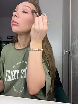 Snapshot of AlysonHuxley_ chatting on 02-26-26, 01:48 AlysonHuxley online show from 02-26-26, 01:48