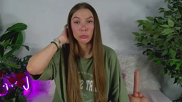 Snapshot of AlysonHuxley_ chatting on 03-05-26, 06:59 AlysonHuxley online show from 03-05-26, 06:59