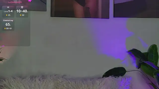 Snapshot of AlysonHuxley_ chatting on 04-15-26, 06:59 AlysonHuxley online show from 04-15-26, 06:59