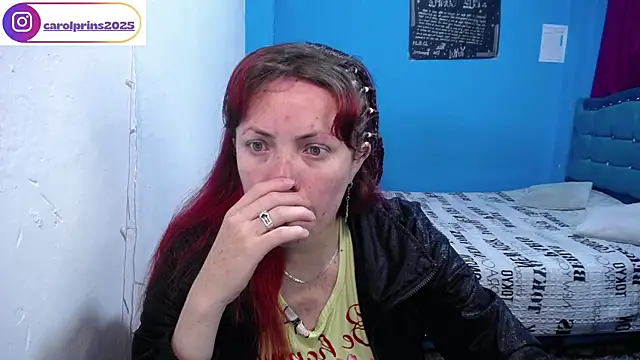 carolinhe  online show from 03-25-26, 11:27