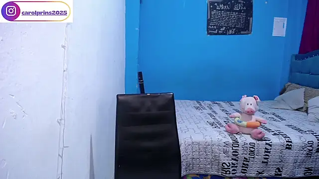 carolinhe  online show from 03-26-26, 10:04